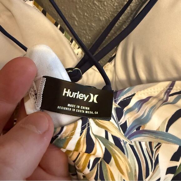 Hurley NWOT Tropical Palm Leaf One Piece Swimsuit Size L - Picture 7 of 8